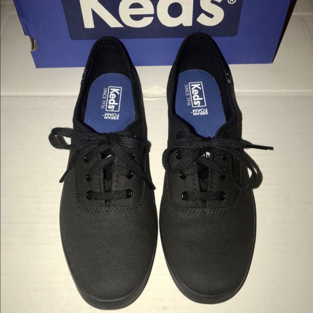 Black Keds